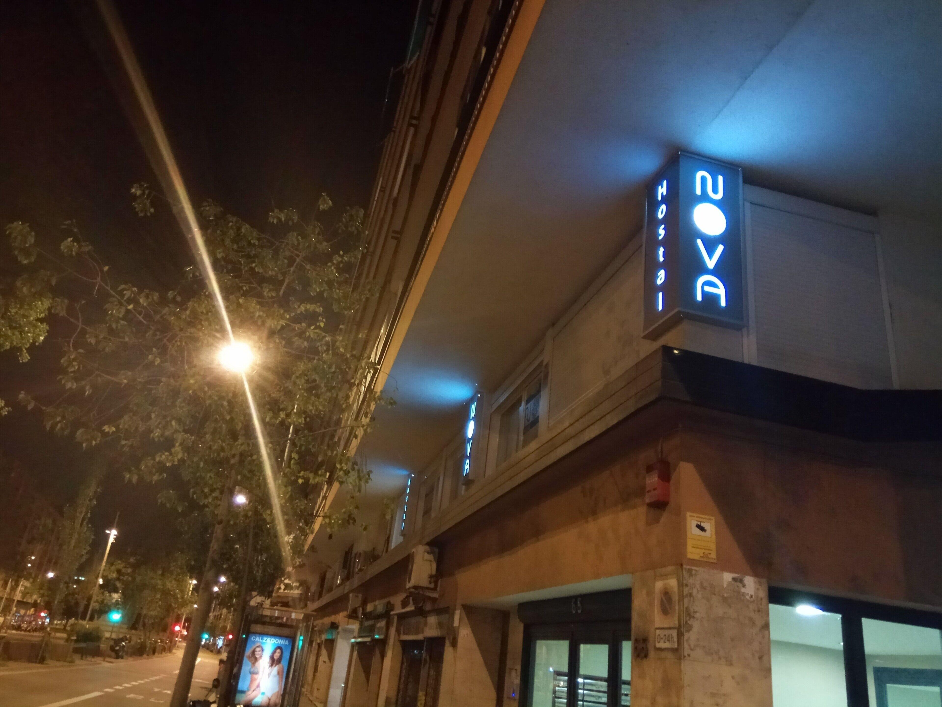 Hostal Nova Barcelona — Foto 2